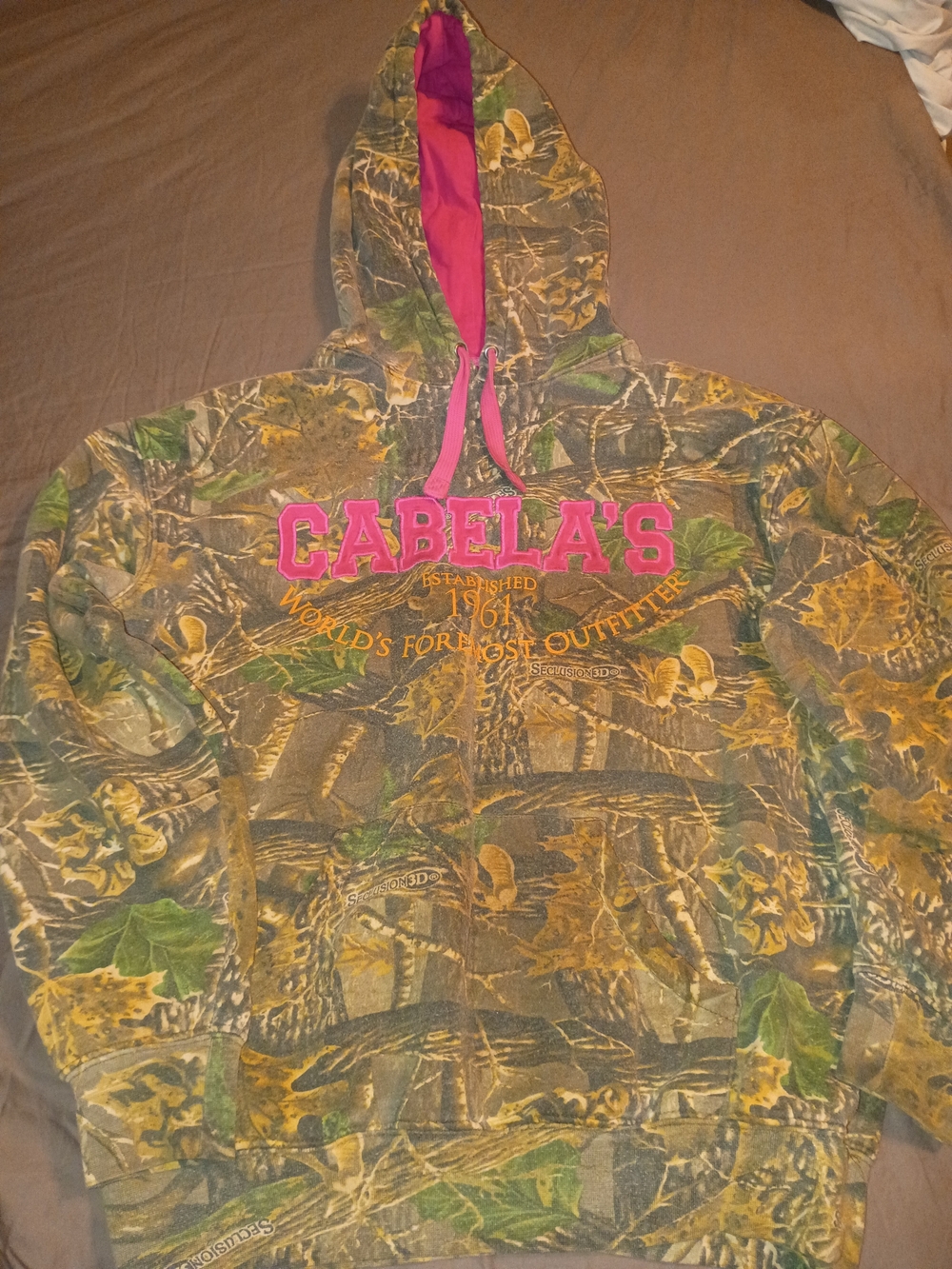 Cabela's Realtree Camo Hoodie with Pink Logo and Lining